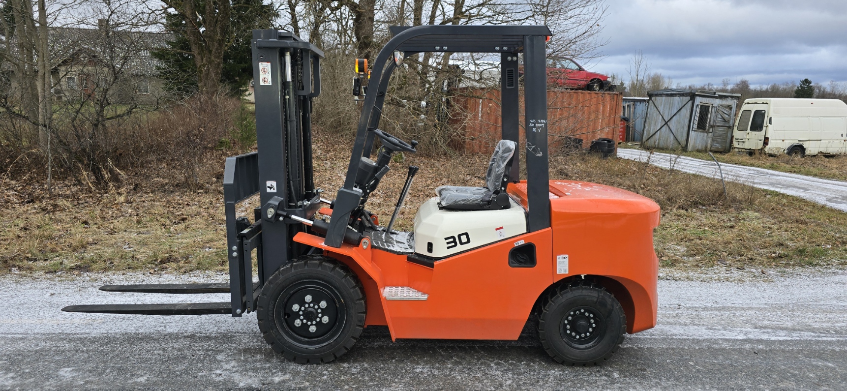 MACHPRO MP-L30PRO diiseltõstuk