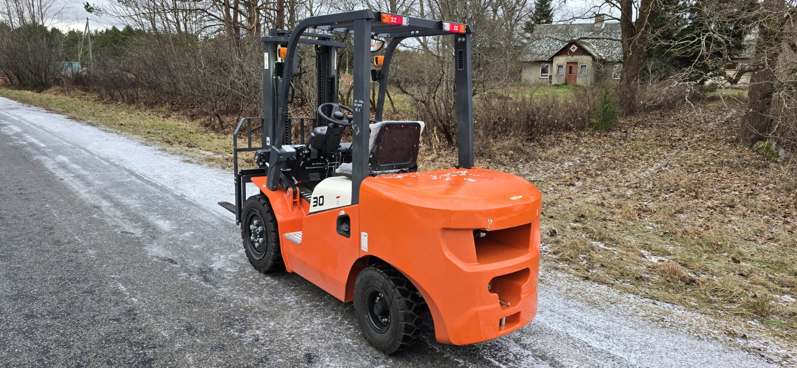 MACHPRO MP-L30PRO diiseltõstuk - Image 3